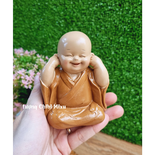 Tượng chú tiểu áo nâu bịt tay 10cm